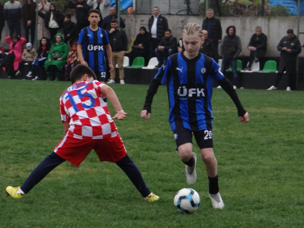 ÜFK AKDENİZ’DE FIRTINA ESTİRİYOR! U1 3