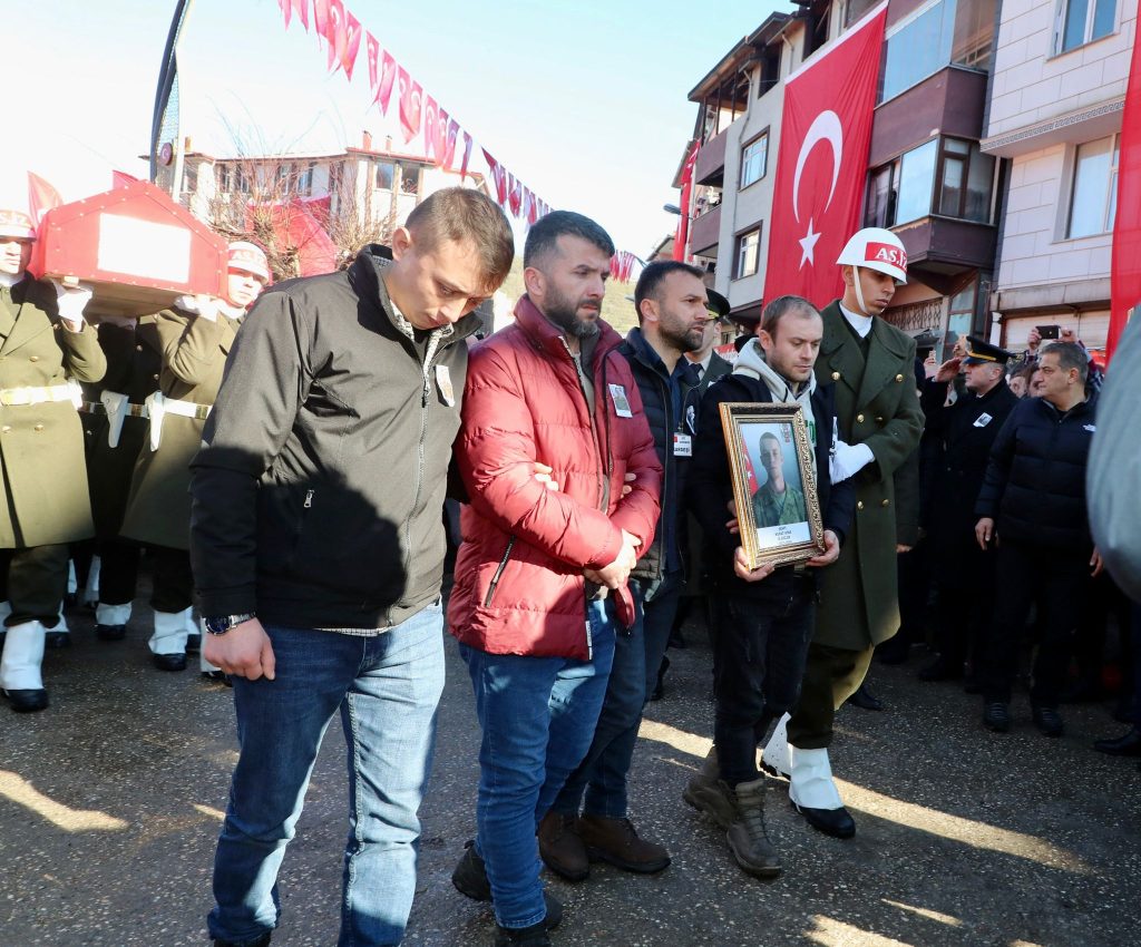 Şehidimizi Dualarla Son Yolculuğa Uğurladık c5
