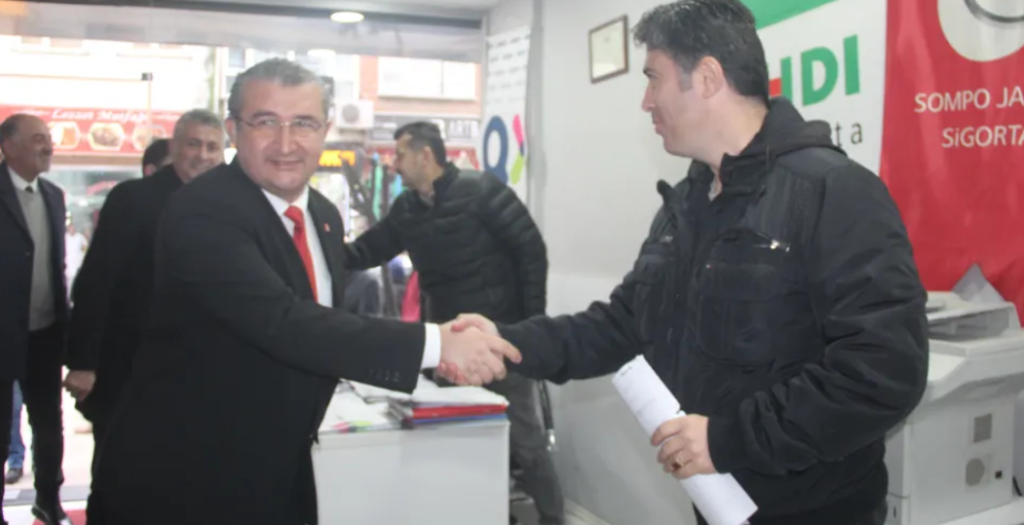BAŞKAN ADAYI ÖZTÜRK, SEÇİM ÖNCESİ SAHADA HIZ KESMİYOR ch