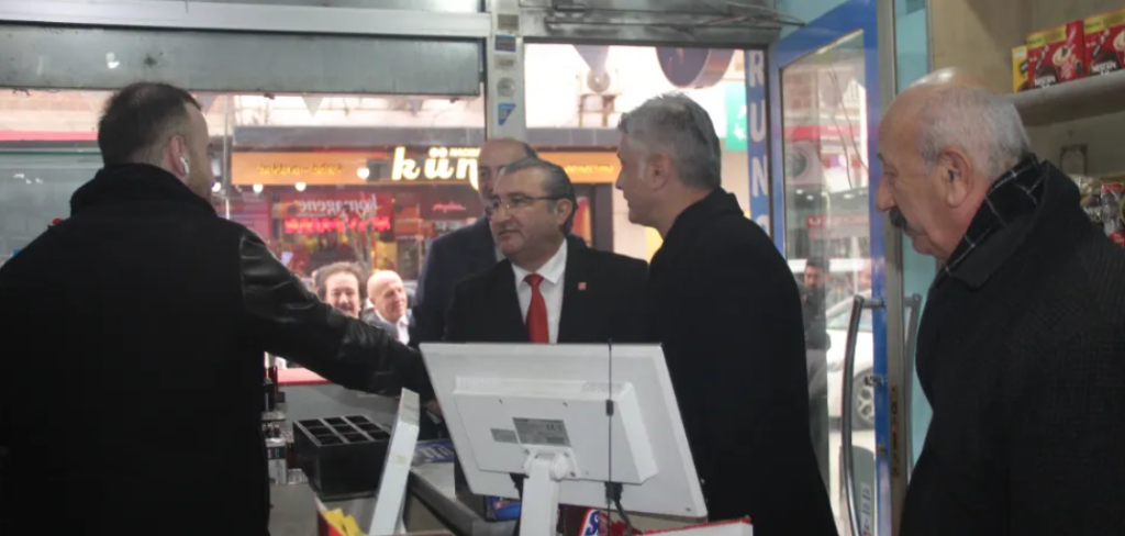 BAŞKAN ADAYI ÖZTÜRK, SEÇİM ÖNCESİ SAHADA HIZ KESMİYOR ch1