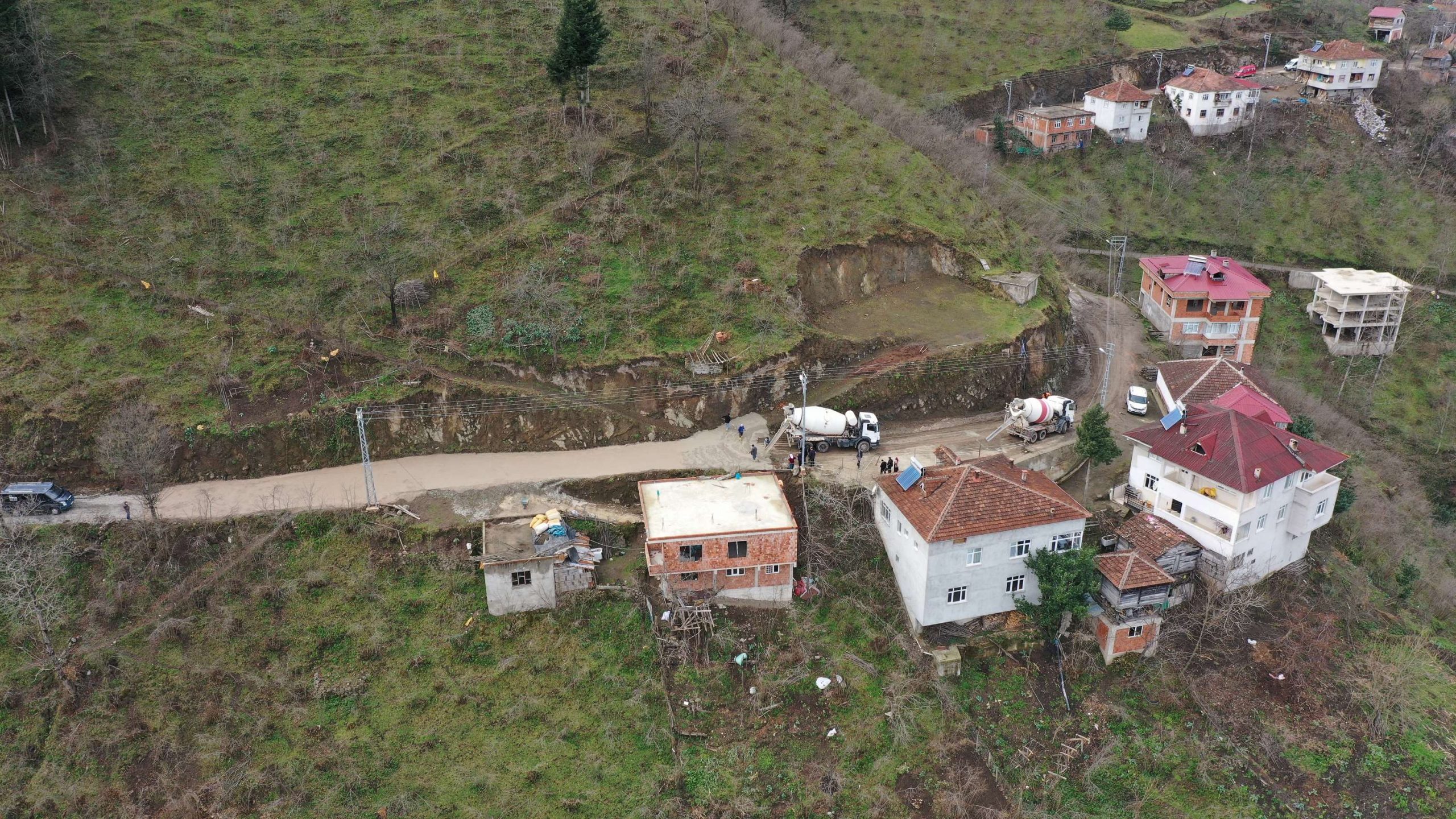 KORGAN’DA YOL SEVİNCİ Ordu Büyükşehir Belediyesi 19 ilçede sürdürdüğü yol