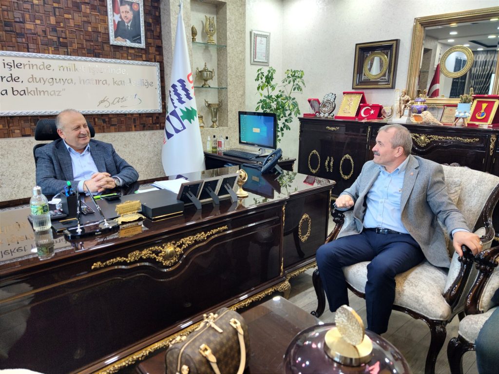 BAŞKAN TAVLI, “OSB’DE OLDUĞU GİBİ, SANAYİ SİTESİ’NDE DE YÜREĞİMİZİ ORTAYA KOYDUK” os1