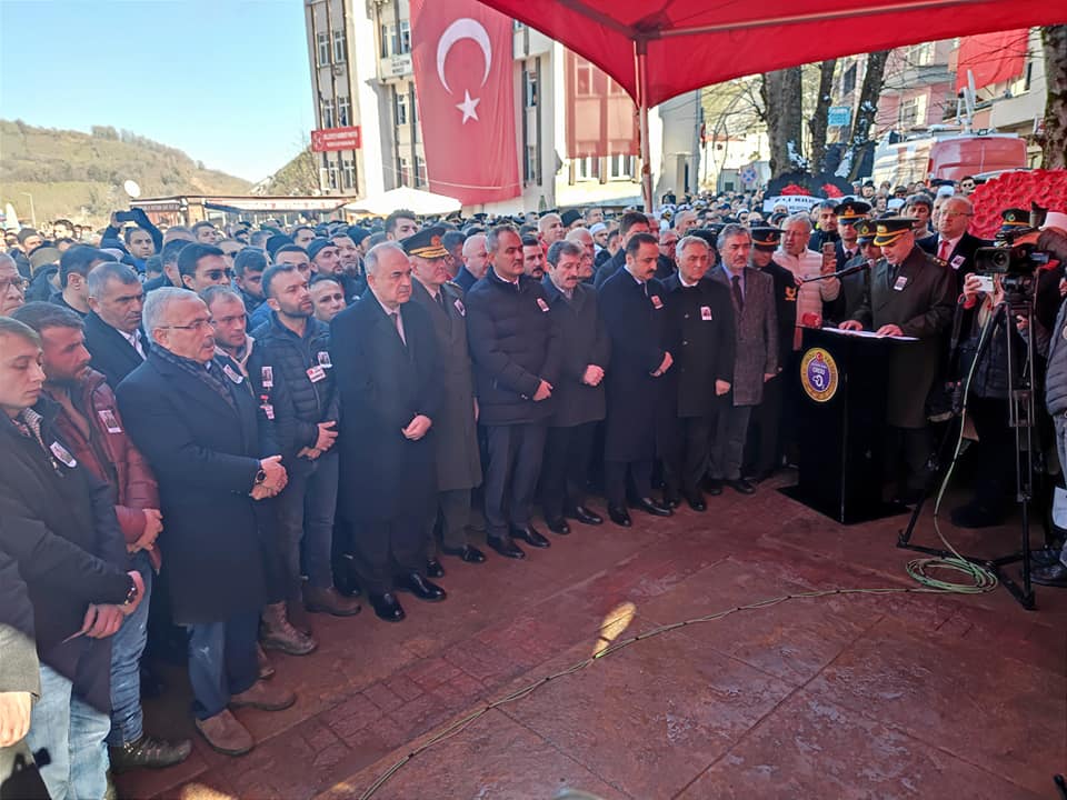 ŞEHİDİMİZ SON YOLCULUĞUNA UĞURLANDI s1 1