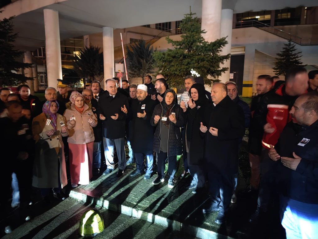 ŞEHİDİMİZ SON YOLCULUĞUNA UĞURLANDI s3