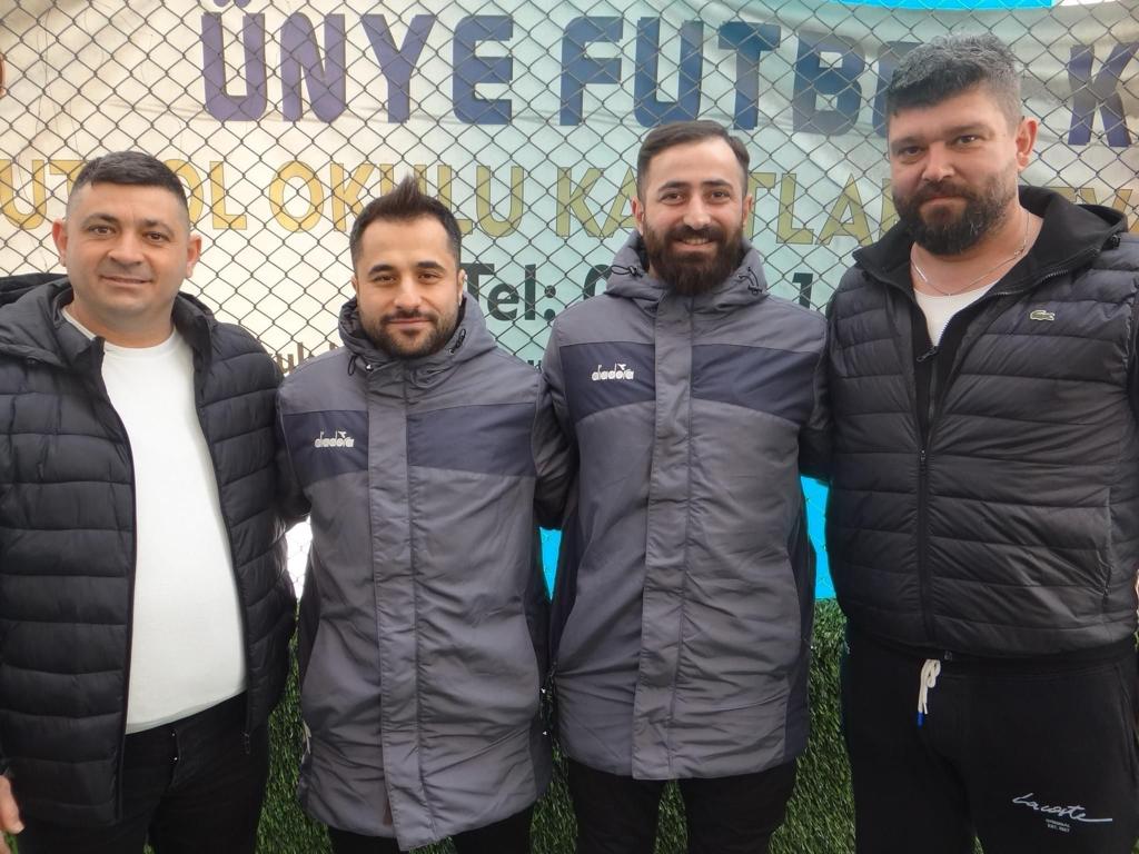 ÜNYE FUTBOL KULÜBÜ TRANSFERE BAŞLADI Bu sezon 2. Amatör Lig’de