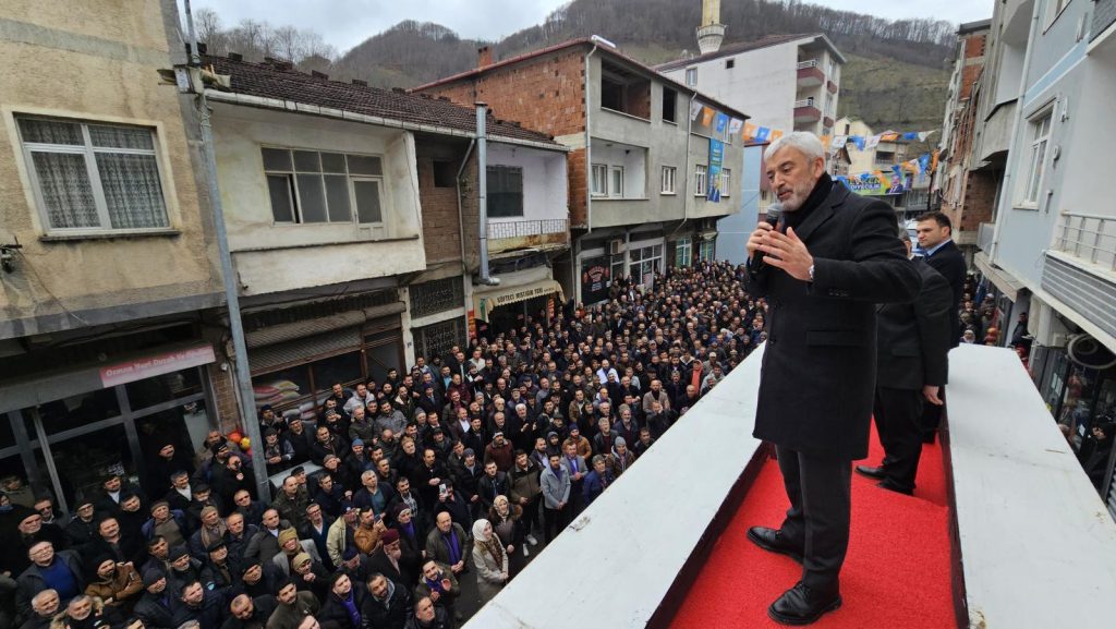 ENVER YILMAZ’DAN TEPEALAN’DA TARİHİ MİTİNGENVER YILMAZ SEVGİSİ ÇIĞ GİBİ BÜYÜYOR a2 12