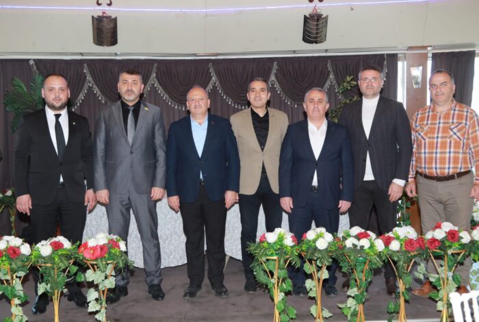 ÜNYE BELEDİYESİ’NDE İŞÇİLER BAYRAM ETTİ a2 28