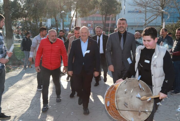 ÜNYE BELEDİYESİ’NDE İŞÇİLER BAYRAM ETTİ a3 25