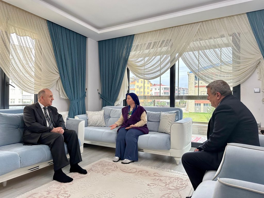 Vali Erol, Hane Ziyaretlerini Sürdürüyor a3 Kopya