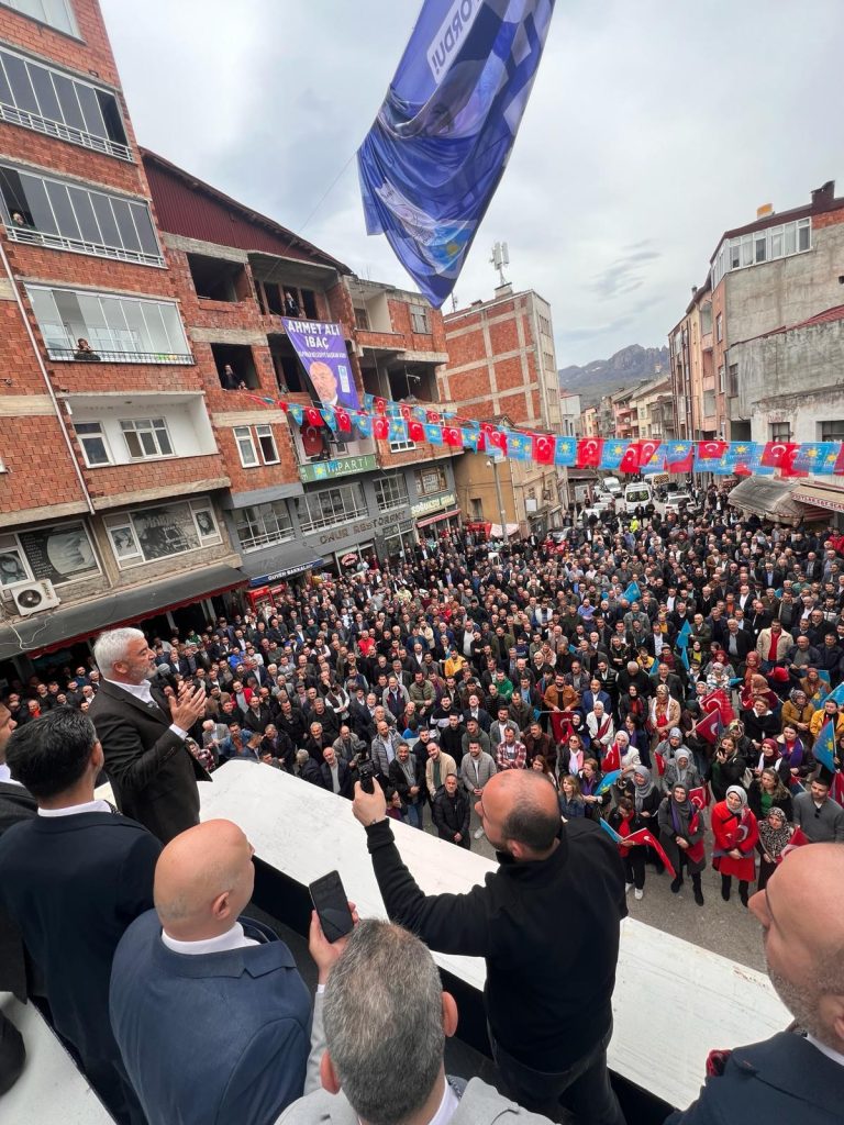 ENVER YILMAZ'DAN ÇATALPINAR'DA TARİHİ MİTİNG a5 6