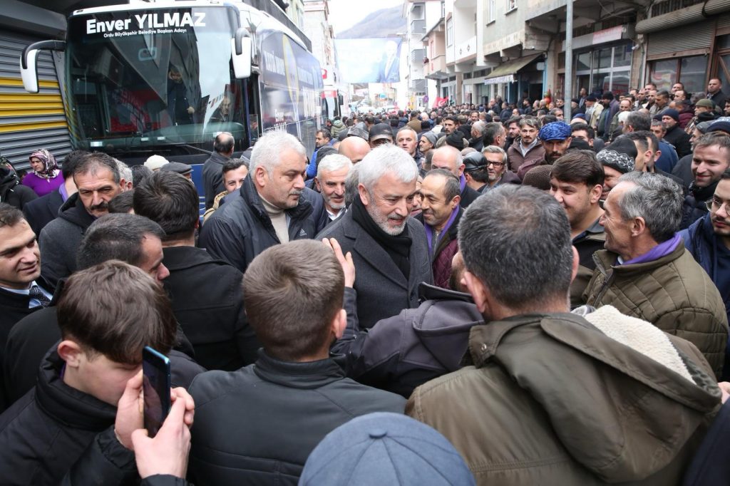 ENVER YILMAZ’DAN TEPEALAN’DA TARİHİ MİTİNGENVER YILMAZ SEVGİSİ ÇIĞ GİBİ BÜYÜYOR a6 6