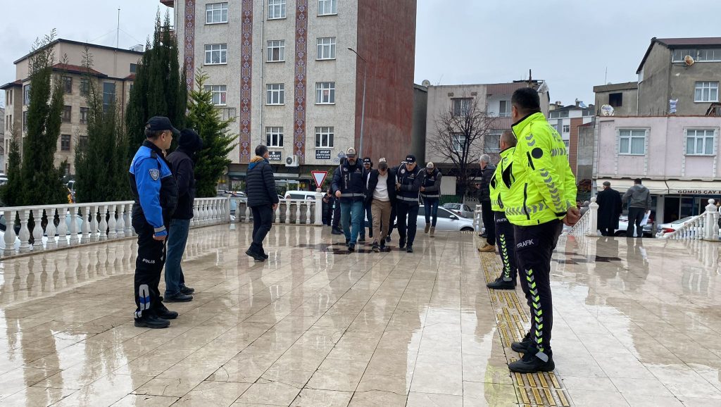 Kursunlama suphelileri yakalandi atik