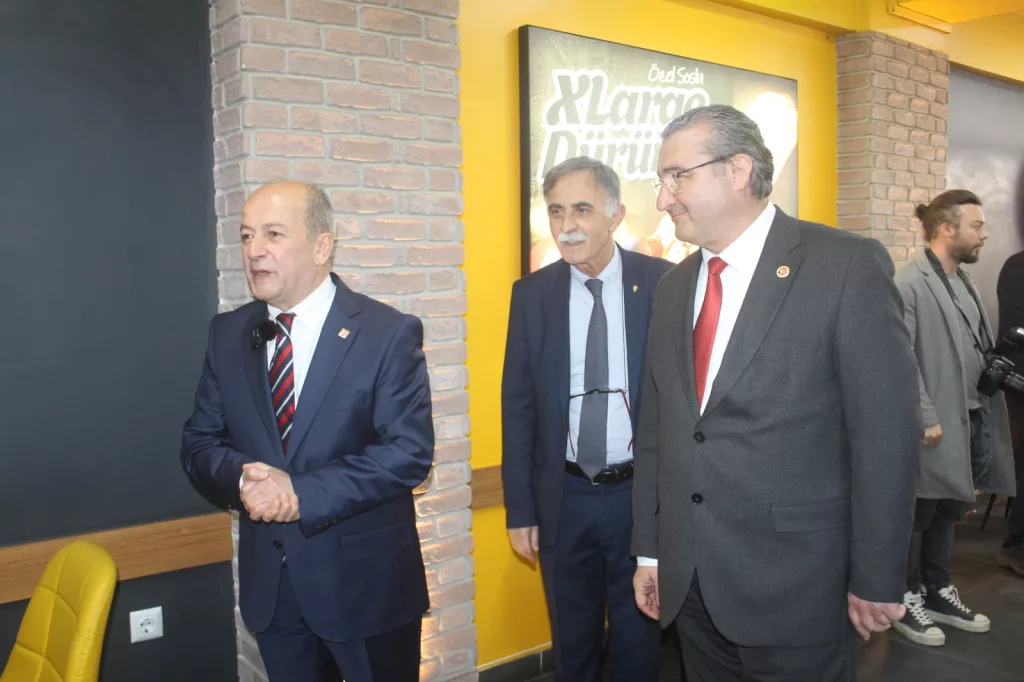 "CHP'nin Büyük Buluşması: Ünye'de 31 Mart Seçimleri İçin Coşkulu Ziyaretler" c3 4
