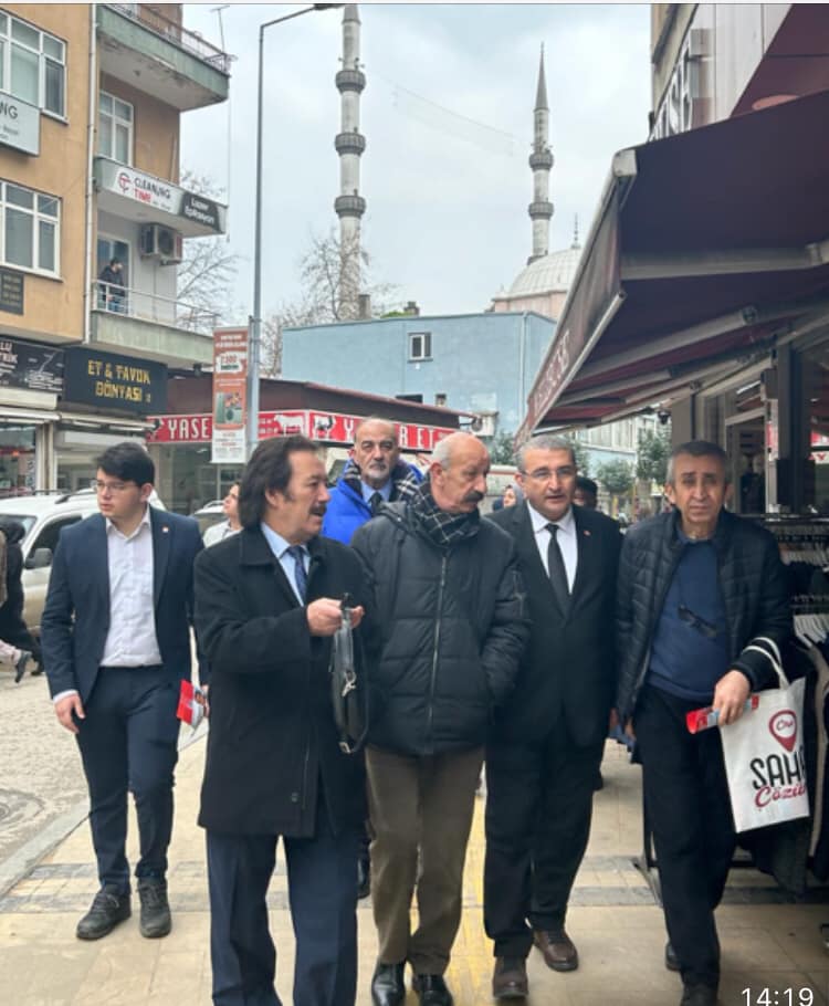 Başkan Öztürk, vatandaşla iç içe cu7