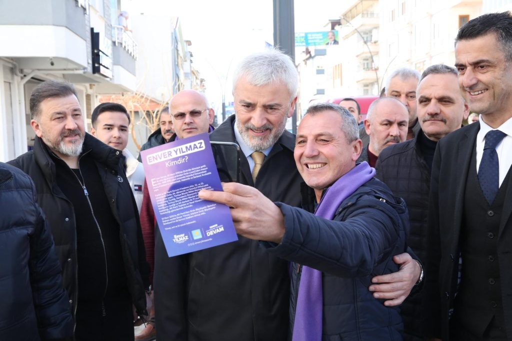 ALTINORDU'NUN ÇÖP SORUNUNU ÇÖZEN ENVER YILMAZ'A DURUGÖL'DE SEVGİ SELİ e1 3