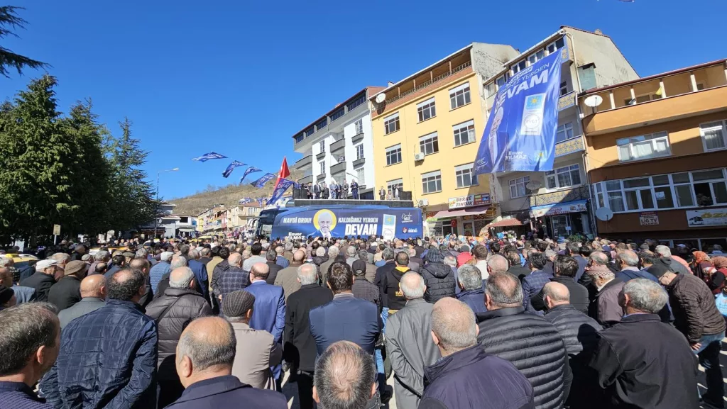 ENVER YILMAZ'DAN FESTİVAL GİBİ MİTİNG e1 7