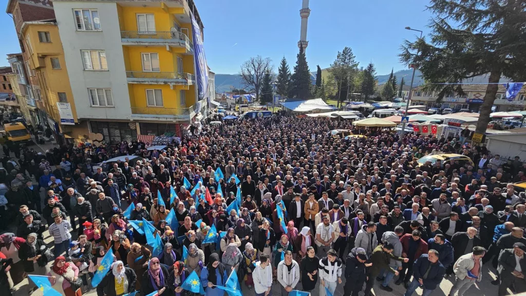 ENVER YILMAZ'DAN FESTİVAL GİBİ MİTİNG e2 6