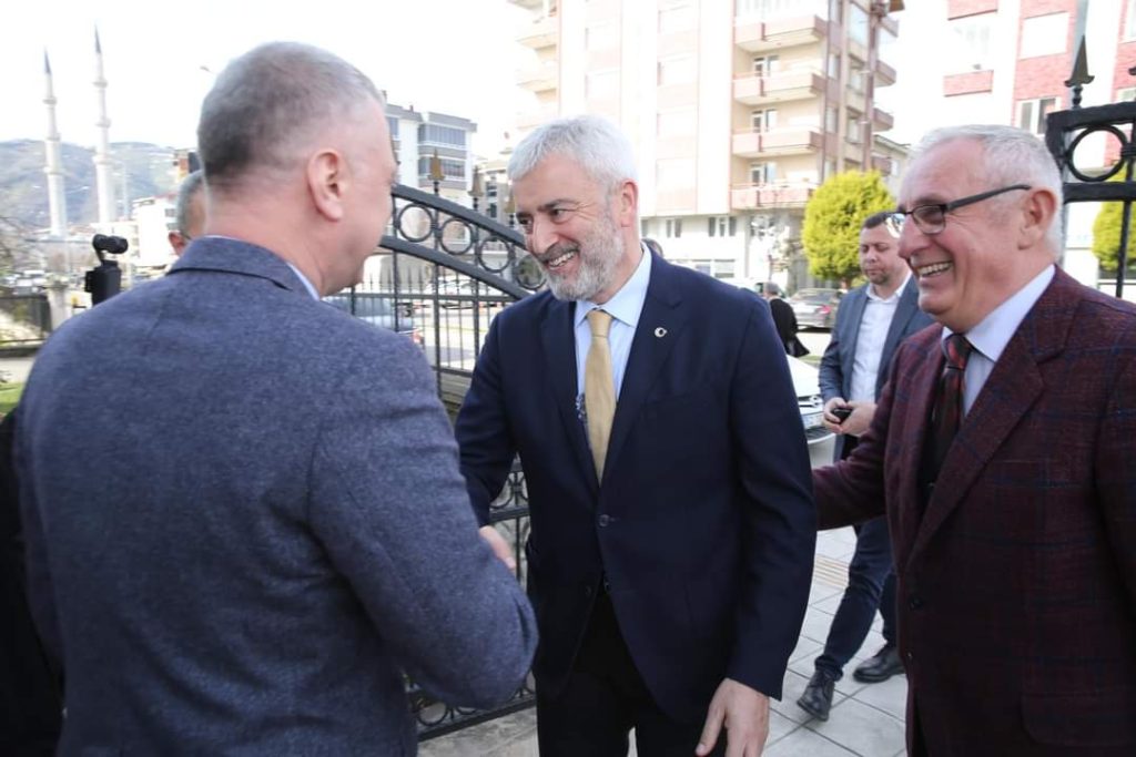 ENVER YILMAZ, "İMAR SORUNUYLA ORDU'YU FAKİRLEŞTİRDİLER" en3