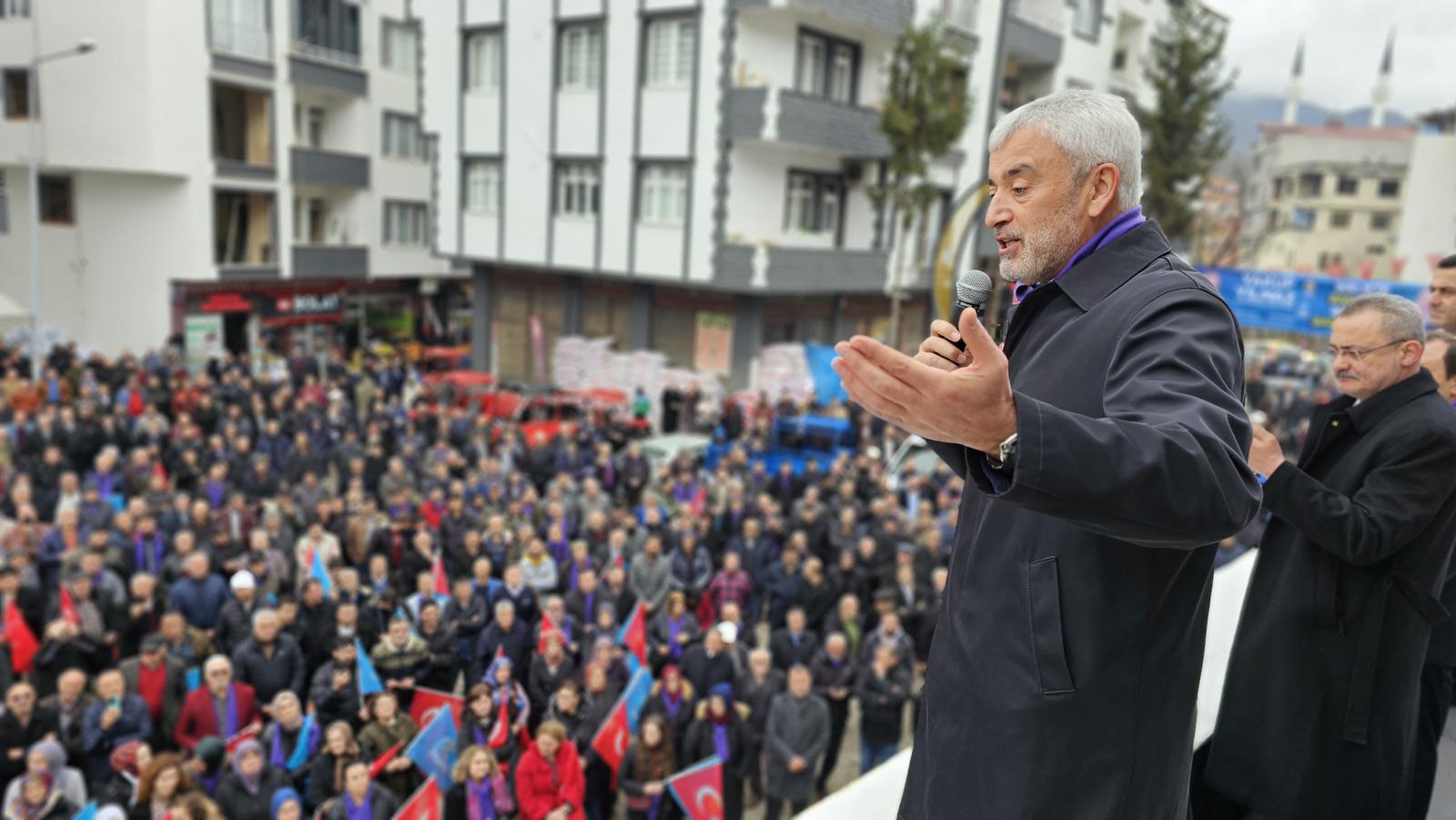 KABATAŞ’TA TARİHİ MİTİNG Ordu Büyükşehir Belediyesi Kurucu Başkanı ve İYİ