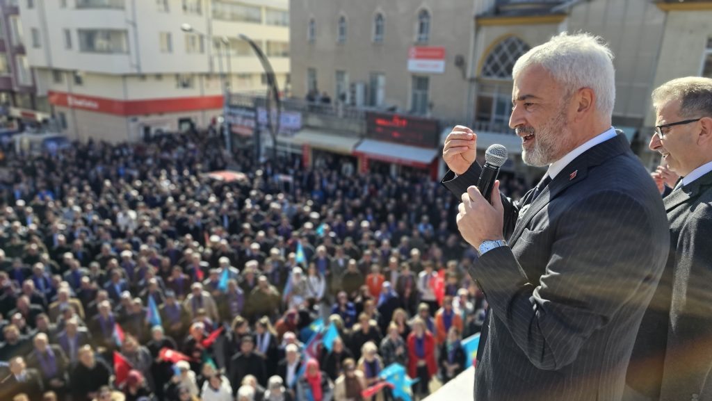 KORGAN'DA ENVER YILMAZ'A TARİHİ KARŞILAMA env