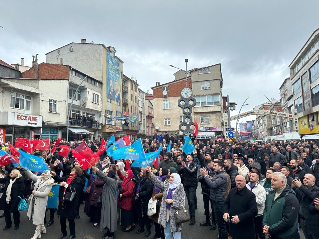 GÜRGENTEPE'DE ENVER YILMAZ COŞKUSU gu2