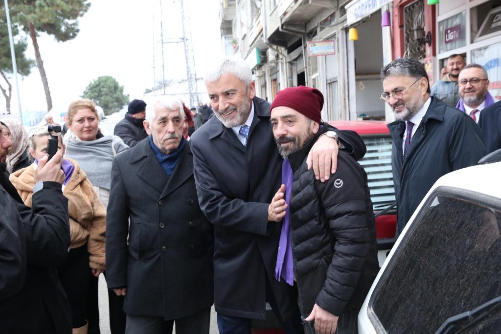 ENVER YILMAZ'A PERŞEMBE'DE SEVGİ SELİ per4