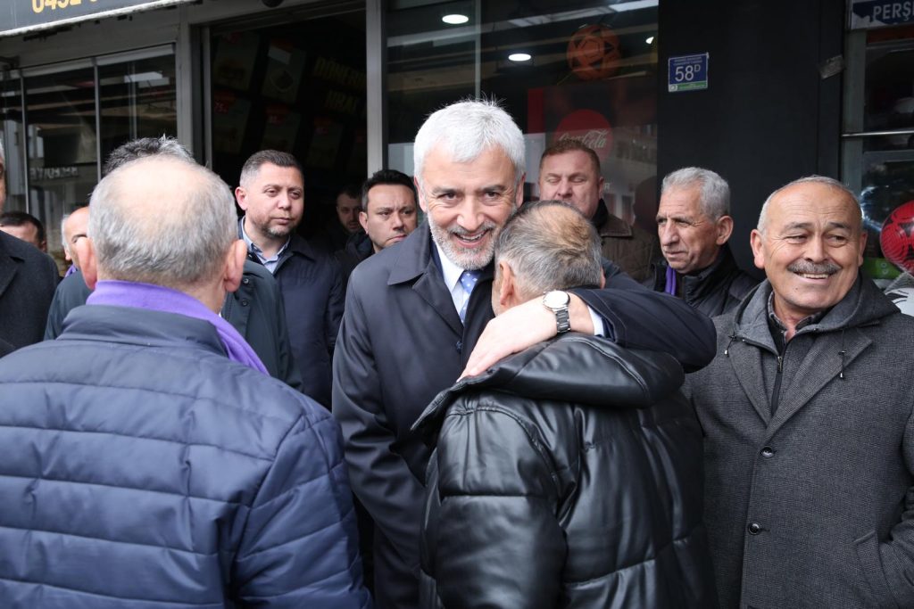 ENVER YILMAZ'A PERŞEMBE'DE SEVGİ SELİ per7