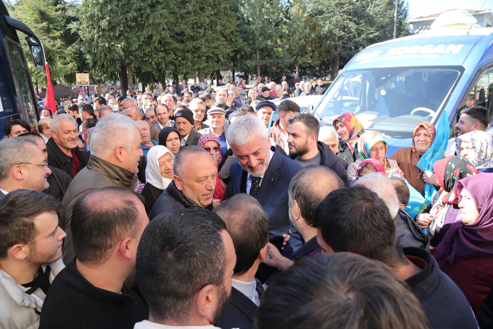 ENVER YILMAZ’DAN FESTİVAL GİBİ MİTİNG ENVER YILMAZ SEVGİSİ MEYDANLARA SIĞMADI