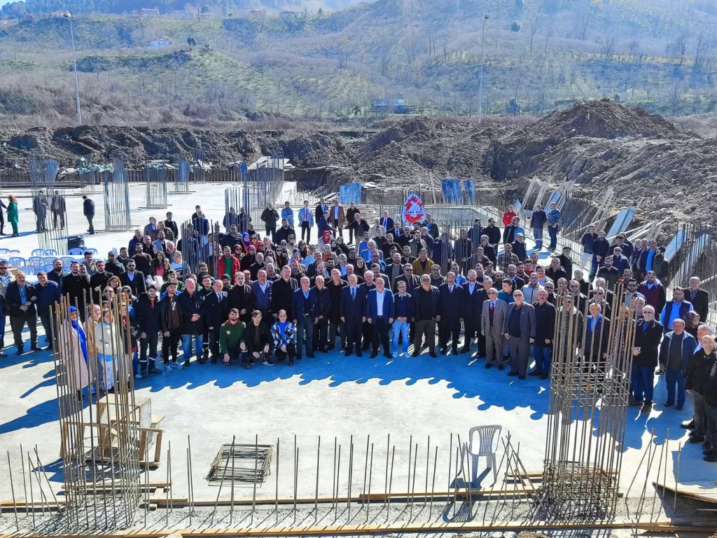 "SARIKARDEŞLER’in Ünye Organize Sanayi Bölgesi'nde Atılan Temel, Yeni Fabrikaların Yükselişini Müjdeliyor" sar