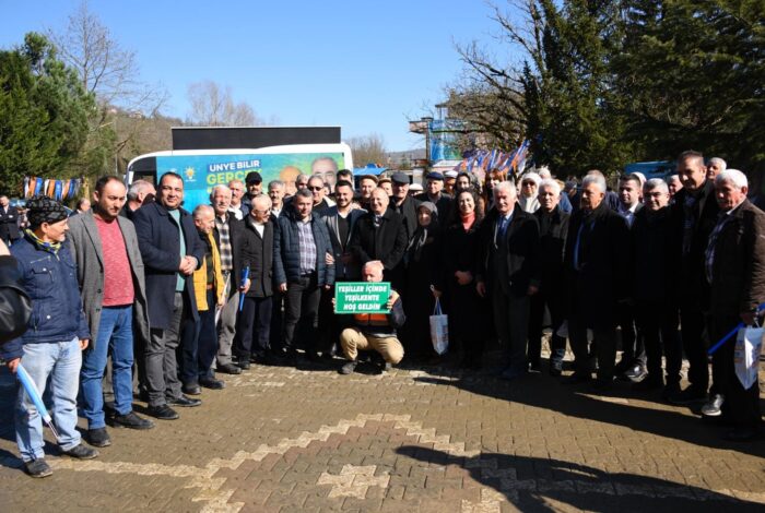 BAŞKAN TAVLI’DAN YEŞİLKENT MAHALLESİNDE GÖVDE GÖSTERİSİ t 2