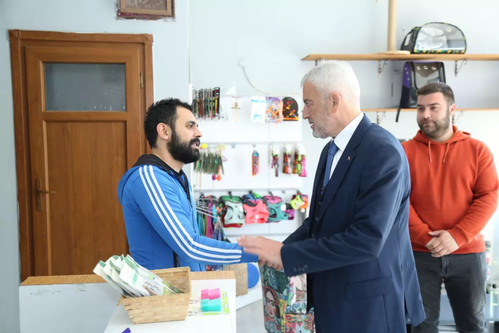 ENVER YILMAZ ENERJİSİ VE DİNAMİKLİĞİ İLE DİKKAT ÇEKİYOR 1 75