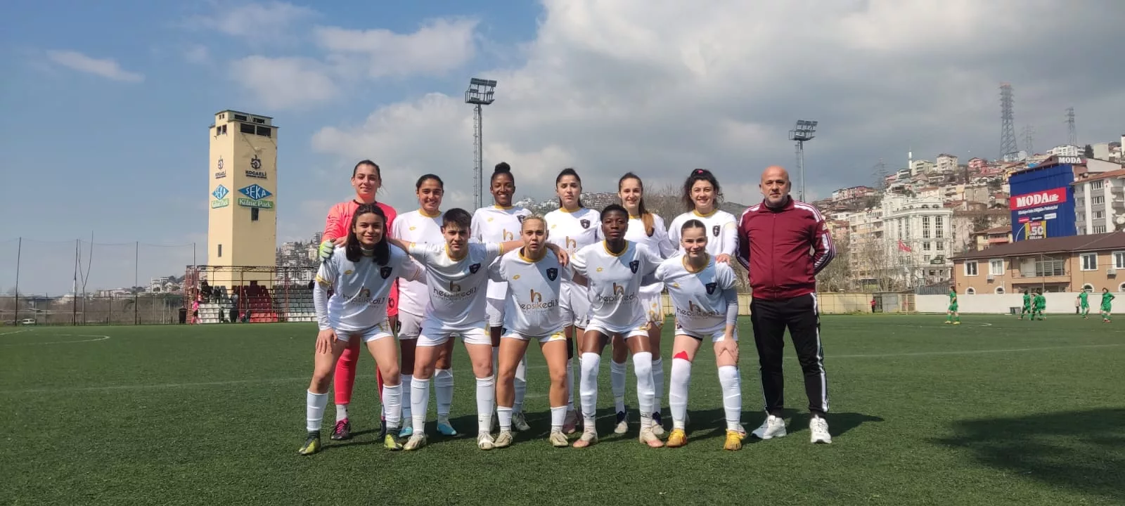 Ünye Kadın Futbol Kulübü Süper Lig Yarışında Son İki Haftaya