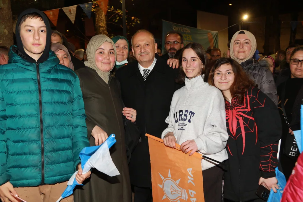 BAŞKAN TAVLI’YA ÇINARLIK VE KALEDERE’DEN GÜÇLÜ DESTEK! 12 19