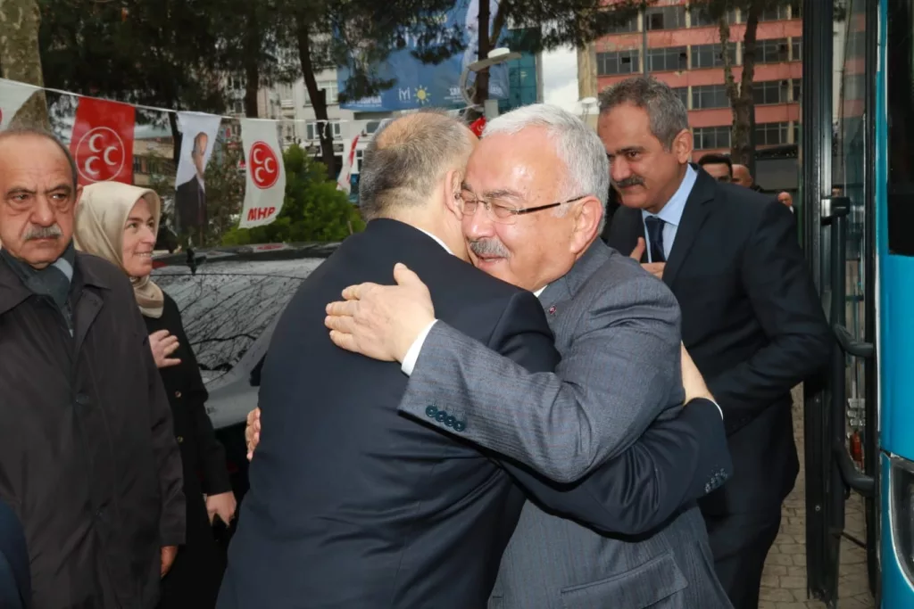 BAŞKAN TAVLI, “ÜNYE YÜZYILI BELEDİYECİLİĞİNE PROJELERİMİZLE HAZIRIZ” 16 1