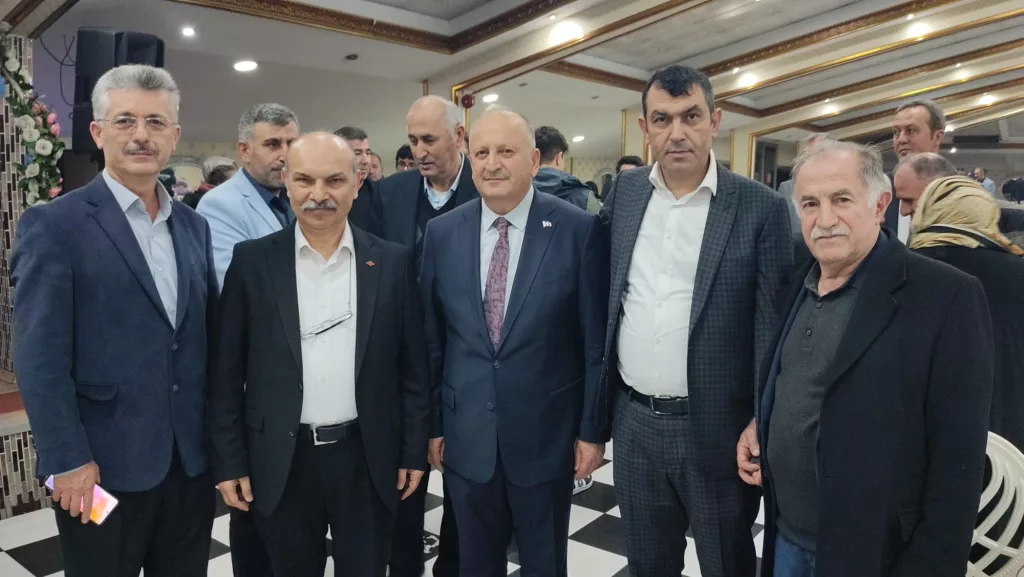 BAŞKAN TAVLI HEMŞEHRİLERİYLE İSTANBUL’DA İFTAR SOFRASINDA BULUŞTU 16 8