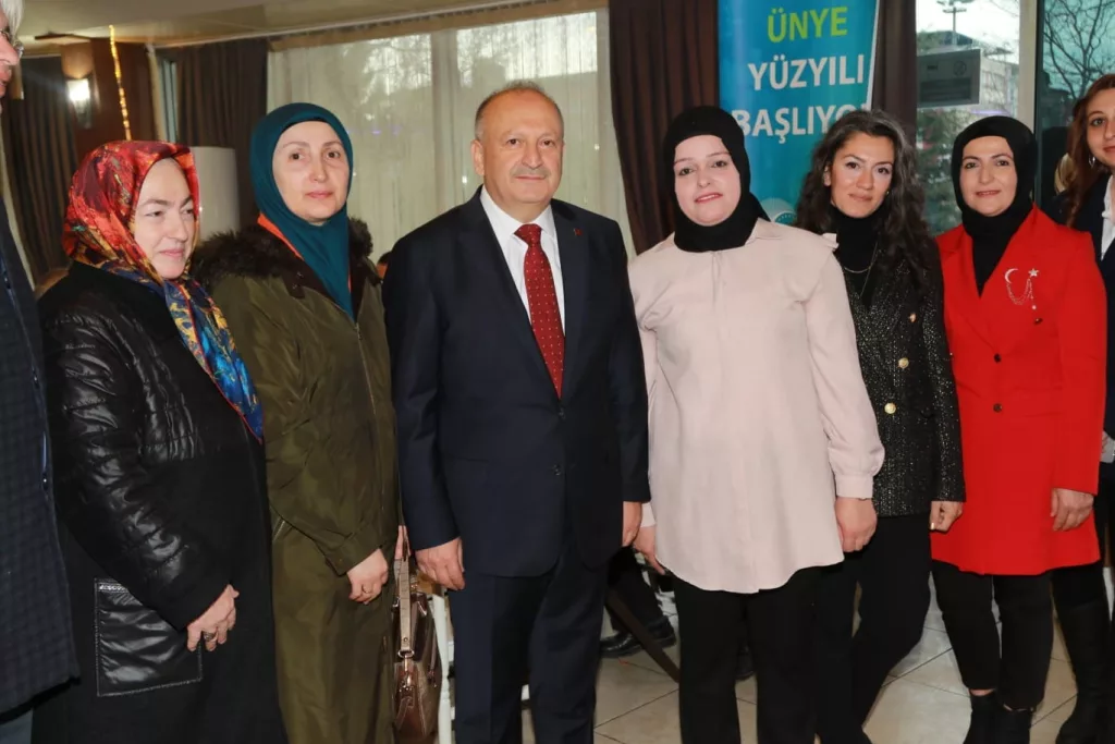 BAŞKAN TAVLI, “ÜNYE YÜZYILI BELEDİYECİLİĞİNE PROJELERİMİZLE HAZIRIZ” 18 1