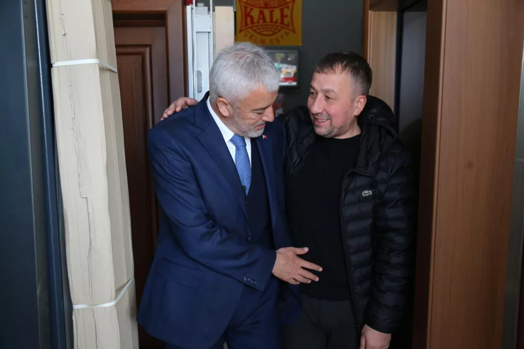 ENVER YILMAZ ENERJİSİ VE DİNAMİKLİĞİ İLE DİKKAT ÇEKİYOR 2 50