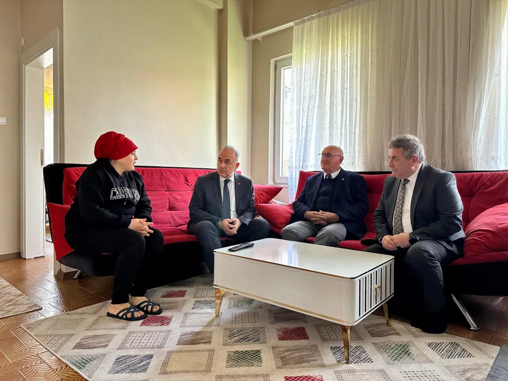 Vali Erol, Bugün de 4 Aileyi Ziyaret Etti 2 59