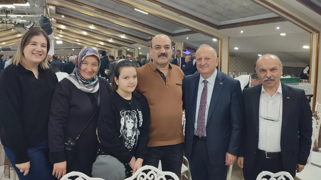 BAŞKAN TAVLI HEMŞEHRİLERİYLE İSTANBUL’DA İFTAR SOFRASINDA BULUŞTU 20