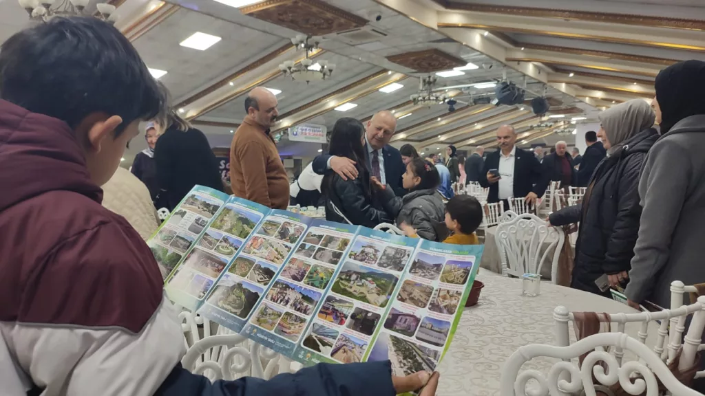 BAŞKAN TAVLI HEMŞEHRİLERİYLE İSTANBUL’DA İFTAR SOFRASINDA BULUŞTU 21 1