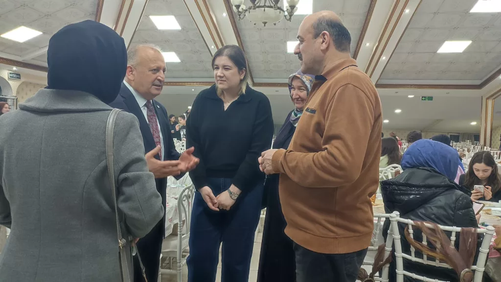 BAŞKAN TAVLI HEMŞEHRİLERİYLE İSTANBUL’DA İFTAR SOFRASINDA BULUŞTU 25