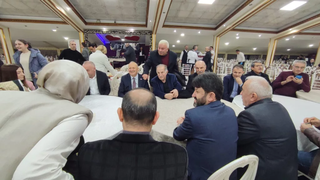 BAŞKAN TAVLI HEMŞEHRİLERİYLE İSTANBUL’DA İFTAR SOFRASINDA BULUŞTU 28