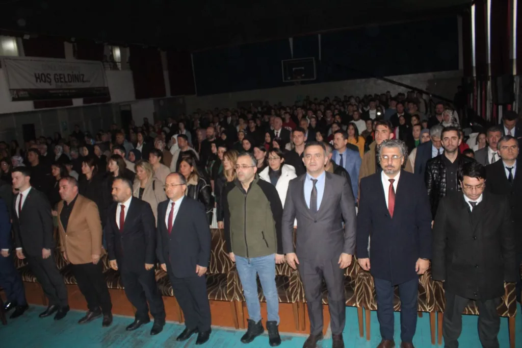 ÜNYE’DE MEHMET AKİF ERSOY ANILDI 3 17