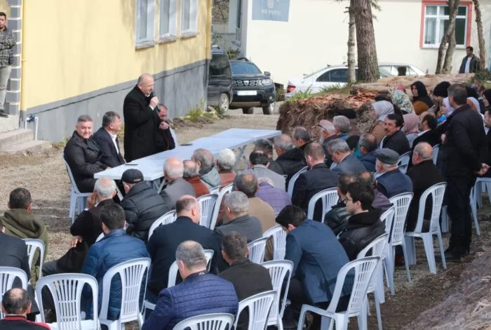 BAŞKAN TAVLI, “AK PARTİ ESER VE HİZMET BELEDİYECİLİĞİ YAPIYOR” 3 18 jpg