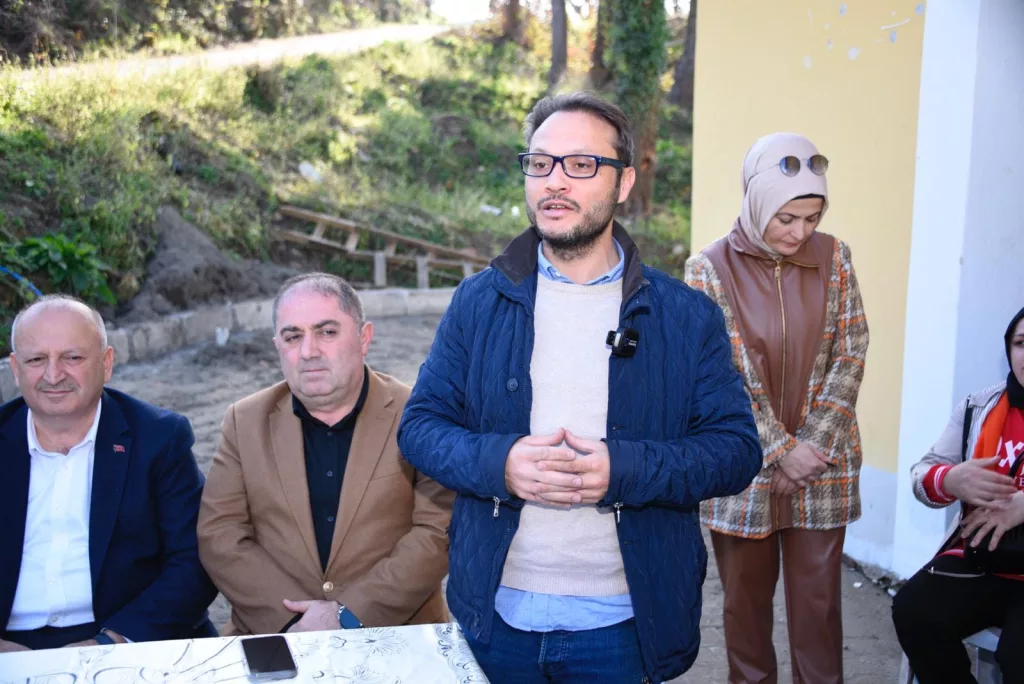 BAŞKAN TAVLI, “AK PARTİ ESER VE HİZMET BELEDİYECİLİĞİ YAPIYOR” 3 19