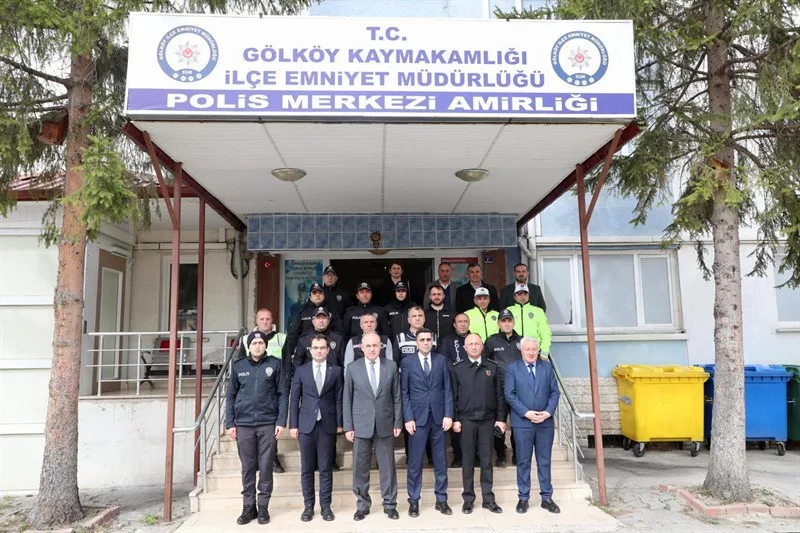 VALİ EROL, GÜRGENTEPE VE GÖLKÖY'DE 4 20 jpg