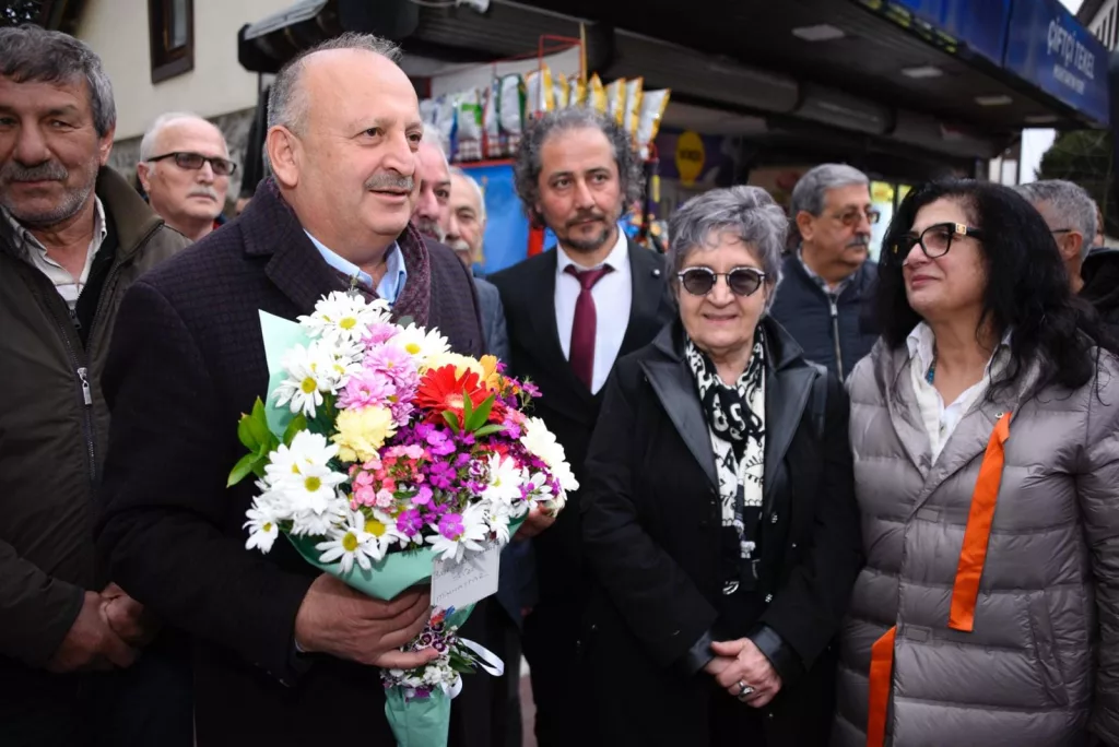 MUHTAR ÖZDEMİR, “BAŞKANIMIZ BURUNUCU MAHALLESİ’NİN FOTOĞRAFINI DEĞİŞTİRDİ” 4 5
