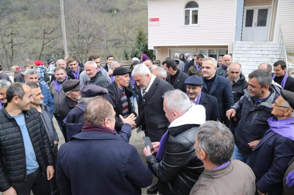 ENVER YILMAZ'A ALTINORDU'NUN MAHALLELERİNDE SEVGİ SELİ 5 27