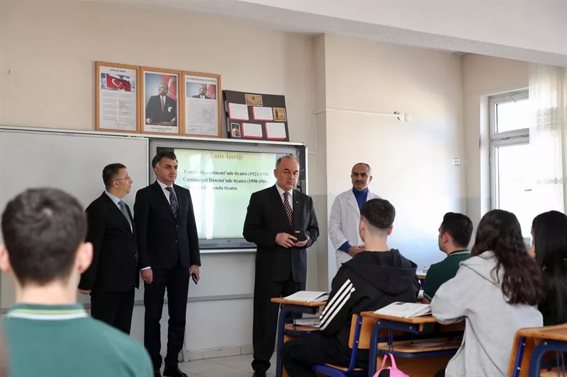 Vali Erol, Atatürk Mesleki ve Teknik Anadolu Lisesi’ni Ziyaret Etti 5 29 jpg