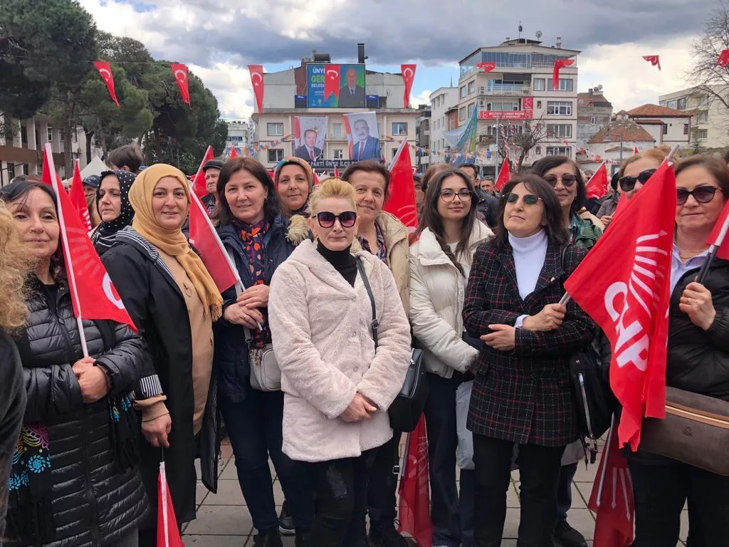 Cumhuriyet Halk Partisi, Ünye Cumhuriyet Meydanı’nda Değişim Mitingi düzenledi. 5 36 jpg